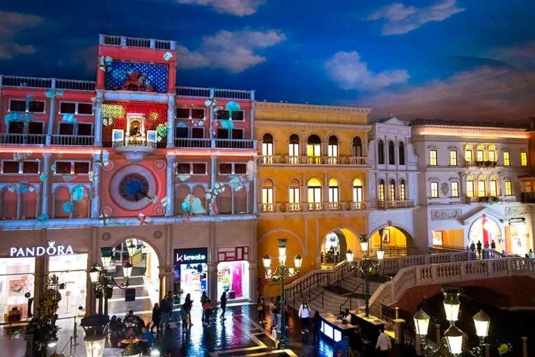 Stmarks Square Venetian Las Vegas Projection Mapping 768x512