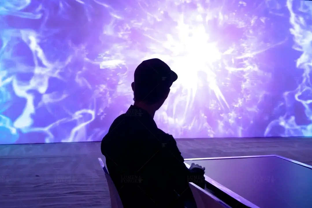 Using Projectors To Design For Brightness And Color