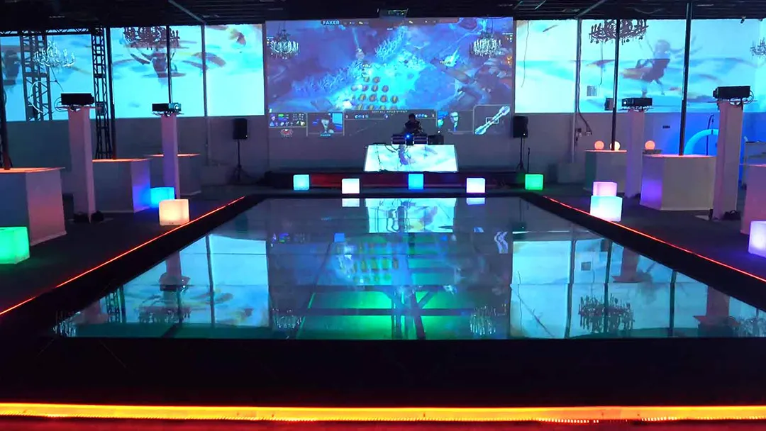 League of Legends - A 360° Immersive Nightclub