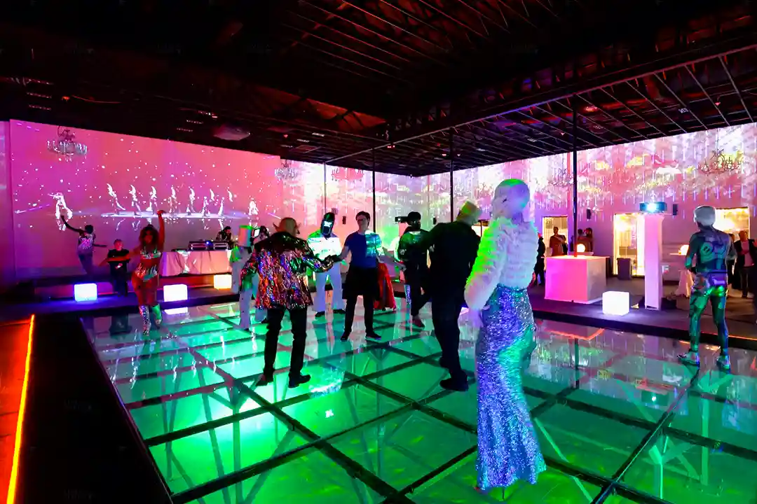 League Of Legenads Dancers On Dance Floor 360 Projection